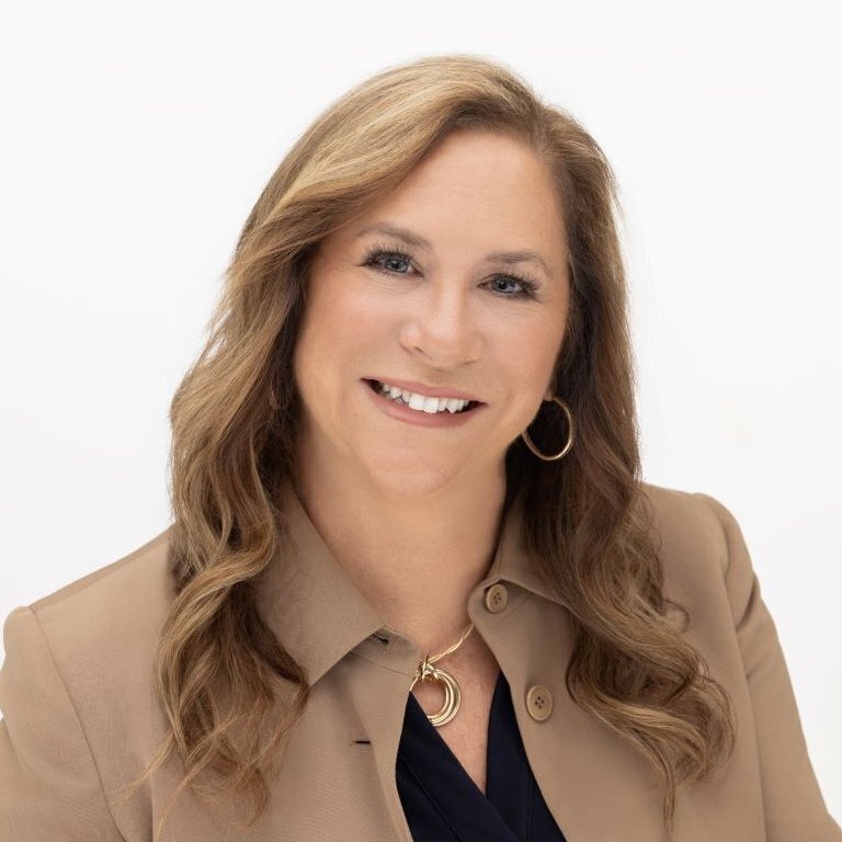 Melissa Schwenker Image